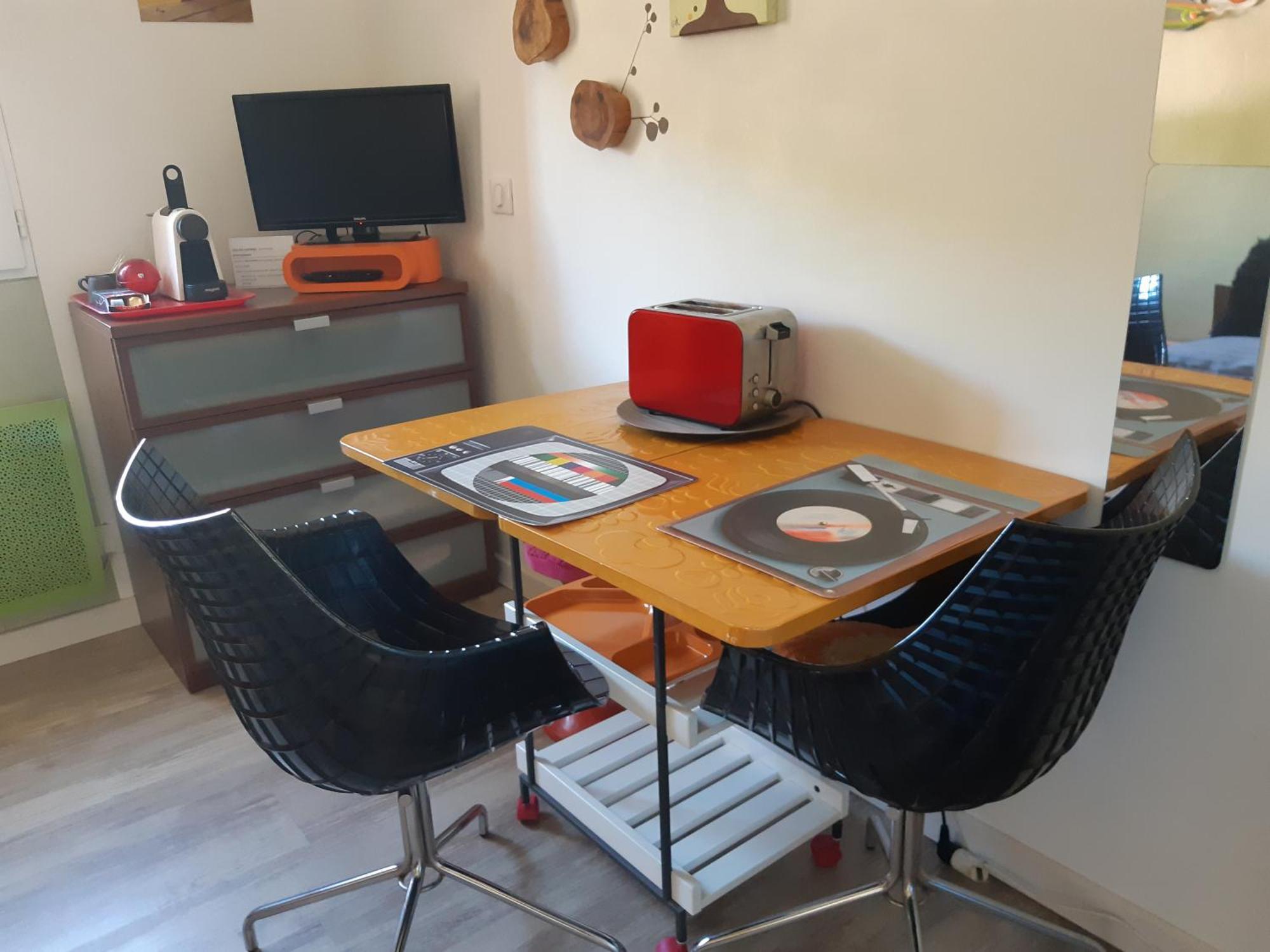 Haut De Villa Au Mont St Clair Vue Exceptionnelle Mer Et Foret Terrasses, Piscine, Petanque, Solarium Prives Σετ Εξωτερικό φωτογραφία