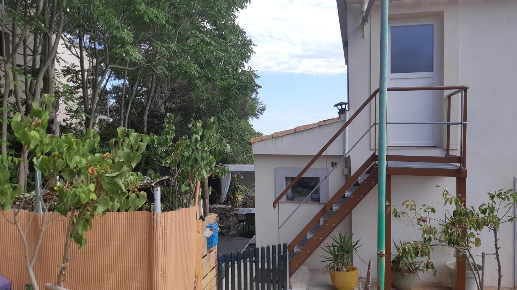 Haut De Villa Au Mont St Clair Vue Exceptionnelle Mer Et Foret Terrasses, Piscine, Petanque, Solarium Prives Σετ Εξωτερικό φωτογραφία